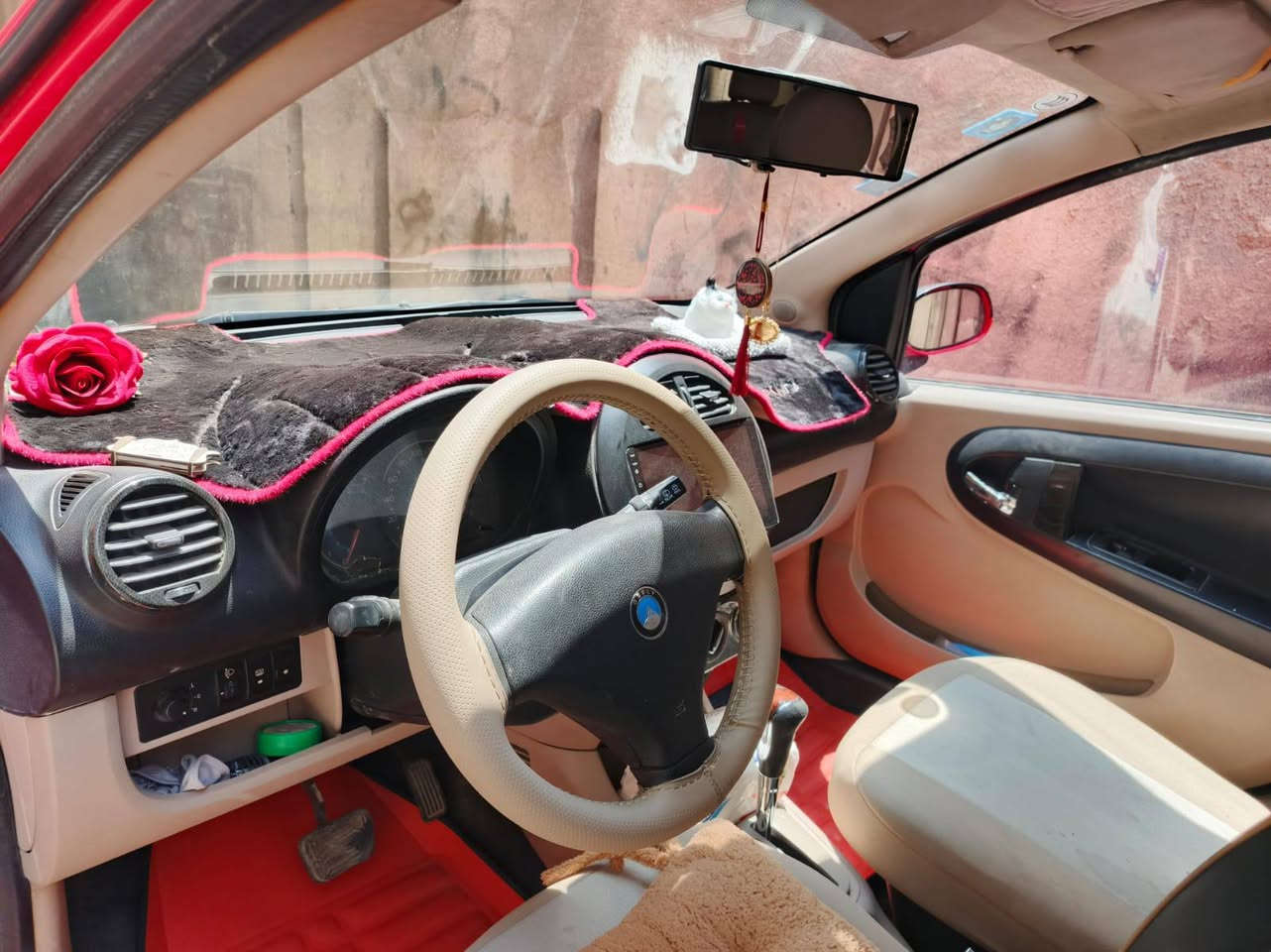 باندا ٢٠١٣ جاهزة من كلشي تبريد محرك گير تايرات كاميرا امامية وخلفية رقم انكليزي، ماشية ٦٠ الف 
 تحويل ثاني يوم السعر ٤٨
العنوان بغداد مدينة الصدر
للتواصل 
***********
