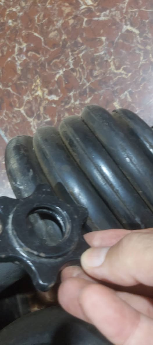 دمبلصات للبيع استخدام قليل ومتروك أقراص حديد تغليف ربل ١٠ أقراص في كل شفت مجموع الأوزان في كل شفت ١٥ كيلو
للبيع بسعر ٥٠ الف 
مكاني بغداد الجديدة للتواصل والاستفسار الاتصال على الرقم *********** واتساب
