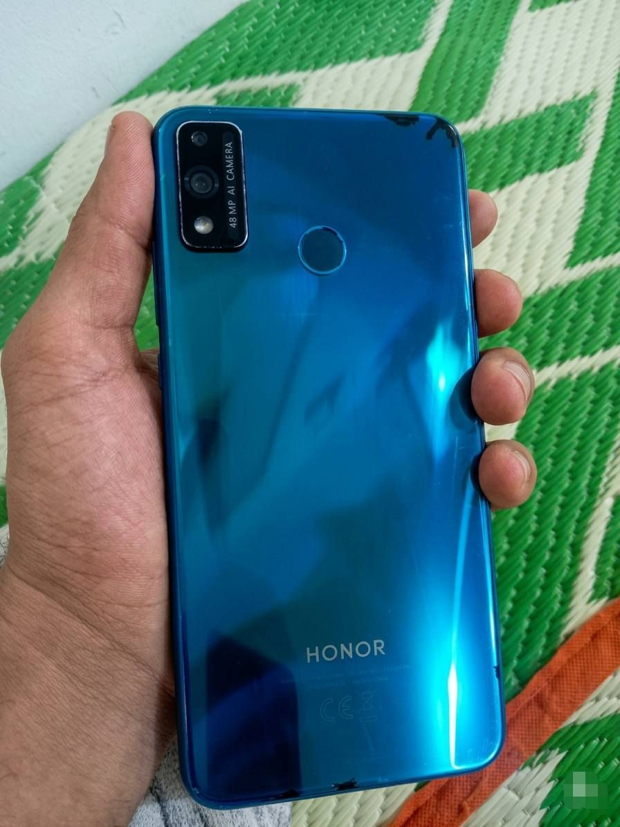 *للبيع HONOR 9X Lite📱مكفول كفاله عامه
- *الذاكرة 128GB  
- *الشاشة*: 6.5 انش FHD+ 
- *الحالة*: شغال 100% مابي اي عطل
جهاز سلس وعملي وبطارية قوية 
*السعر:80الف وبي مجال 💰
*المكان: [بغداد ابو غريب ]*
وهاذه رقمي[***********]* بي واتساب فقط
وعل خاص متوفر
