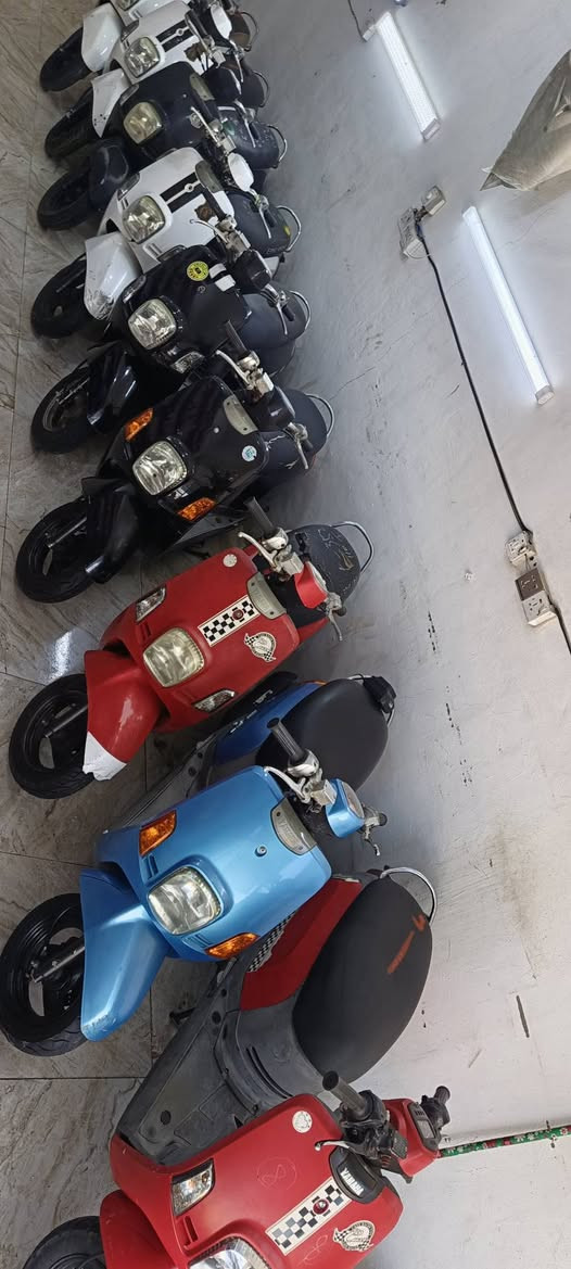 اللهم صلي على محمد وال محمد 💚
وصلتنه وجبة بوليس 🛵 عاديه ودواخل كريمي دراجات حاويه وبلاد والوان حلوه💯
العنوان قضاء الشنافيه 💥
***********📳

