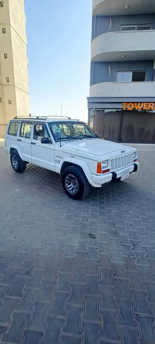 موديل 91 مكلف بل نشر خابر صاحبه
محرك بيلاد 
كير محرك اكسل ما بيهه عيب 
مكان كركوك 
سعر 40 مجال 
اذا شراي خابر صاحبه 

‏‪***********‬‏
