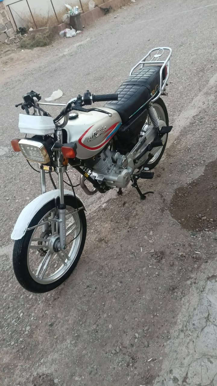 5 كير موديل 22 محرك اخرس كهربائيات كلها شغاله وياله مسطرة دبلات شرط حته قفل ركبه شغال منفيس بي دراجه ناعمة 390 بي مجال


**إذا كنت صاحب هذا الإعلان وتريد حذفه لأي سبب، رجاءا أرسل رسالة إلى الدعم الفني**