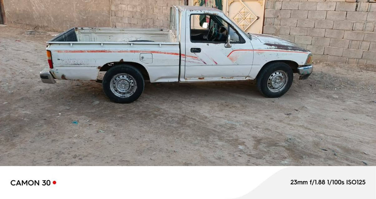 سلام عليكم تيوتا موديل 91 سياره جاهزه وشغاله مال جناي سياره حلوه وكل عيب مابيه  مكانه واسط نعمانيه الشراي تصال على ‏‪***********‬‏  اني مكلف بنشرر
