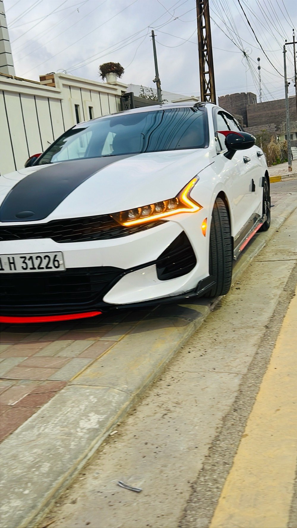 ‏كي فايف جيتي لاين GTline (فول مواصفات)
‏رقم سليمانية  باسمي ‏
‏موديل 2021‏
‏مكينة 1.6 تيربو ‏
‏فتحة سقف بانوراما ‏
‏تشغيل بصمة + تشغيل عن بعد  + بصمه ابواب
‏تتميز بنظام صوتي فاخر‏
‏خمس انظمة قيادة‏
‏كرسي كهربائي 
‏شحن لاسلكي‏
‏كامره دوارة 
‏تحكمات‏
‏📍مواصفات 1/1 معروفة مواصفات الجيتي لاين📍‏

‏رادار - شاشة كبيرة لمس - استيرن حرف D - بانوراما - كشن تدفئة - استيرن تدفئة - كاربلاي - شاحن لاسلكي صورة حادث مرفقه بيه جاملغ خلفي 
السعر (168)
📍العنوان الانبار الرمادي 📍
رقم الهاتف /‭0787 463 2518‬