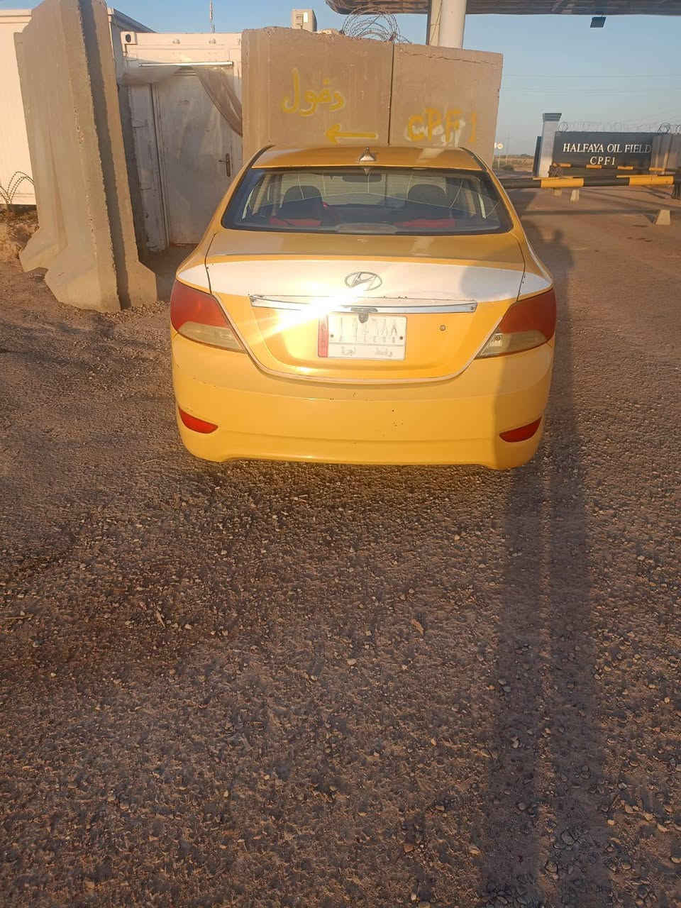 السلام عليكم
 اكسنت موديل 2013 خليجي السيارة بيها تجية  
المحرك 1600  محرك كير تخم تاير تبريد كفالة رقم واسط بسمي موجودة بالعمارة
بسمنه السعر 55 قفل ‏‪***********‬‏
