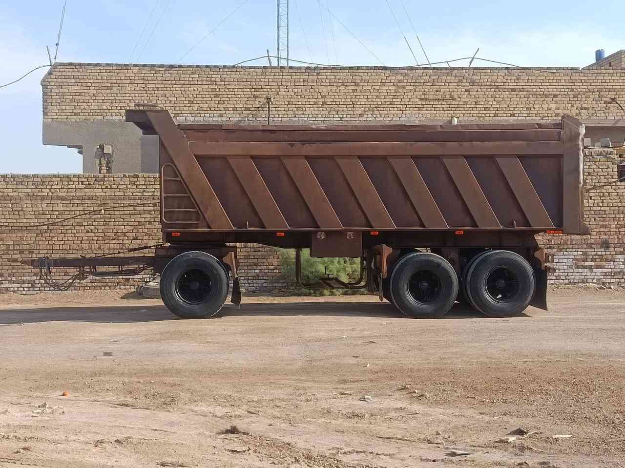 مقطوره للبيع شغل بغداد عادل الدفاعي طول 740شاصي 16دناكير 16 مكفوله لسعر160وبيه مجال *********** مكانه العماره
