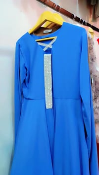 ملابس شخصية • للبيع