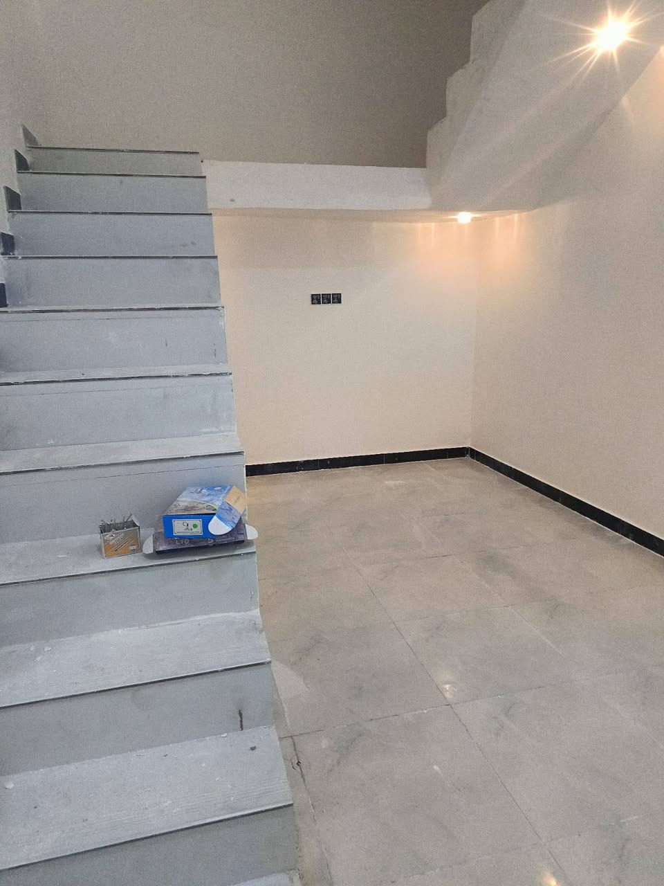 يعلن مكتب عقارات بلد
***********📞

♦️ دار للبيع في شط العرب الصقر 120متر 
ـــ غرفتين ـــ وصالة ــ ومطبخ ـــ واستقبال ـــ وحمامات ـــ 
الســـعر  55وبي مجال  قليل 
للإستفسار ***********
🔹️العنوان المكتب عقـــــــارات بلــــــــــــد باليوبه قرب مدرسه ام أيمن
♦️نستقبل كافة العروضات في شط العرب
