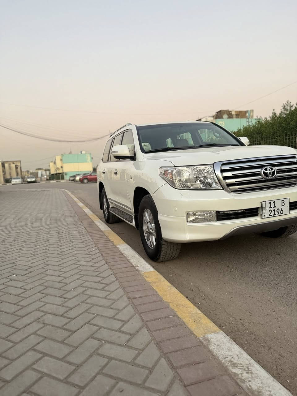 السلام عليكم لاندگروز 2011 ستينيه للبيع معروفه مواصفات الستينيه
السياره بيهه رصعات بسيطه وبارد گد شبر بالچاملغ الامامي الايمن

السعر:335$

للأستفسار:***********
