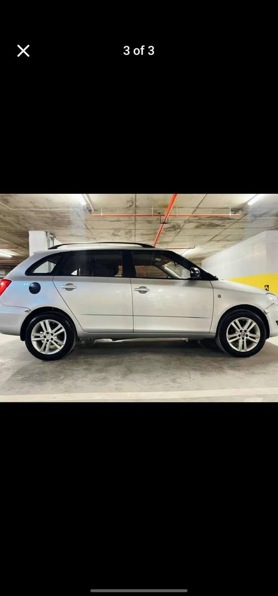 سکۆدای فابیا
مۆدێل 2014  سفری کوردستان 

دەعامی بۆ دەعامی بۆیاخی نیە تەنها دوسێ پەلە ساردی بچوکی هەیە

مەکینەو گێڕی کەپسە نەکراوەتەوە 

٤جام کارەبایە  ئیستەیتەو تابلۆ و ساڵانەی تازەیە 

تازە چوارتایەی بۆگۆراوە سێرڤسی گێڕو مەکینە کراوە 

سەیارەیەکی پاک و خاوێنەو ماڵی دۆستە 

8700$ کەمێک مامەڵەی تیایە

***********
