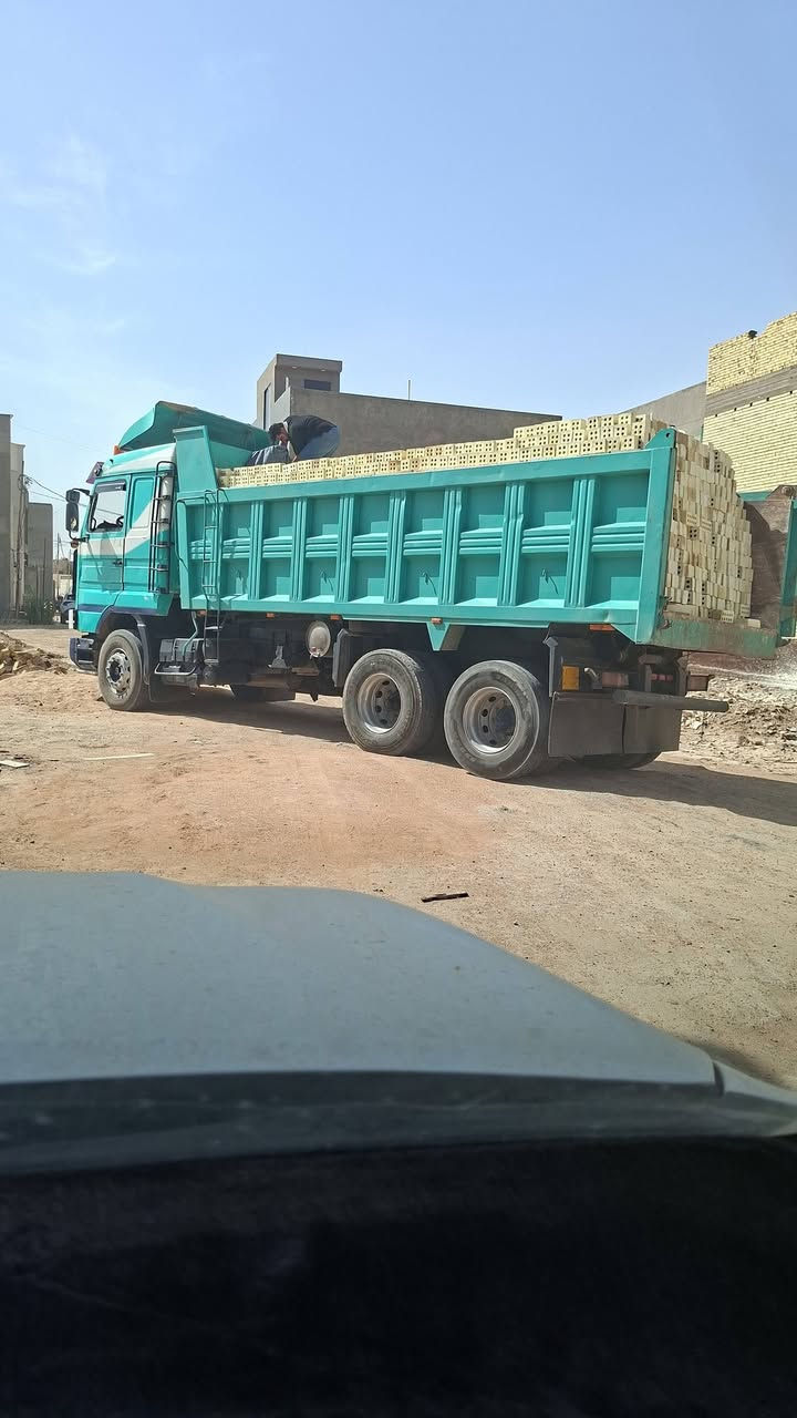 بناء الدور السكنية وفق أحدث المواصفات الهندسية
تنفيذ جميع أعمال البناء من الأساس إلى التسليم النهائي وبأعلى درجات الدقة والجودة، مع اعتماد الأساليب الحديثة بالعمل والمتابعة المستمرة بكل مراحل التنفيذ.
▪️ تنفيذ هياكل وإنشاءات سكنية
▪️ تصاميم حديثة وعملية
▪️ استخدام مواد بناء رصينة
▪️ أعمال صب وتسليح وفق المواصفات
▪️ تمديدات كهرباء وصحي مرتبة
▪️ تشطيبات داخلية وخارجية مميزة
▪️ واجهات حديثة وفخمة
▪️ سرعة بالإنجاز مع الحفاظ على الجودة
▪️ إشراف ومتابعة دقيقة لكل التفاصيل
خبرة بالعمل واهتمام بكل جزء من البناء حتى يكون البيت مرتب، متين، ومريح للسكن.
نوفر تنفيذ يناسب مختلف المساحات والميزانيات وبأسعار مدروسة.
للاستفسار والتواصل:
***********
***********
