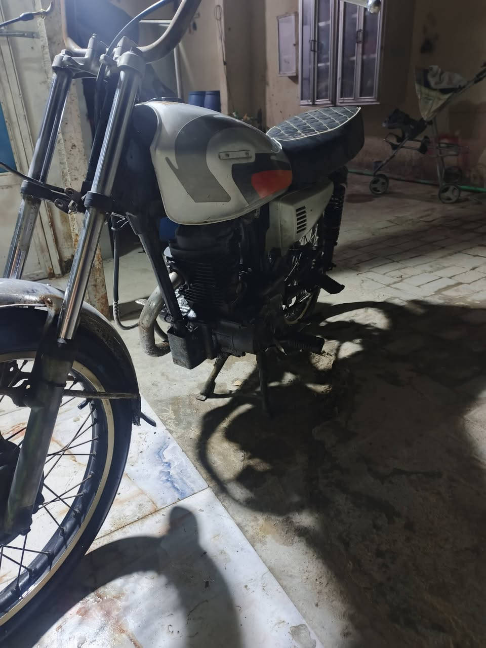 السلام عليكم دراجه ايراني نظيفه كلش دراجه مال واحد محتاج يبيعها ما ناقصها اي شيء تعال وامشي ولا جدد تانكي الجديد كل شيء جديد سعر 150 قفل المو شراي لا يتعبني ترى ب 140 ما تصير نهايتها 150
***********
