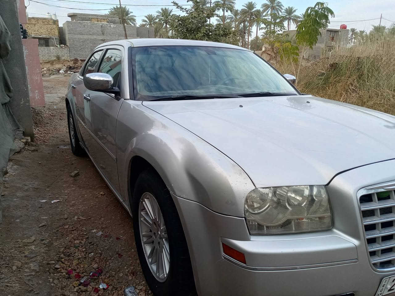 السلام عليكم موديل 10 اصل سياره جير مكينه حداديه جاهزه ما بها اي نقص كله على وضع الشه شرط الان جاهزه من كل شيء سعر 115 وبيها مجاج وبسيط مكان بابل ***********
