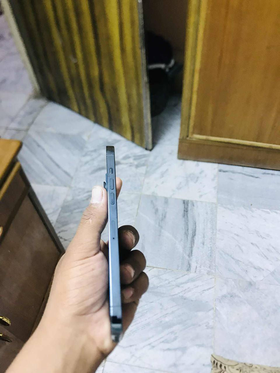 السلام عليكم ايفون 12برو ماكس للبيع مكفول من الفتح والصيانة بطاريه 78فقط بيه فطر بل  كلسه مال كامره مكاني بابل محاويل ***********للستفسار وتساب او اتصال
