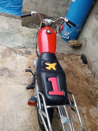 السعر 250 موديل 18 07700944890