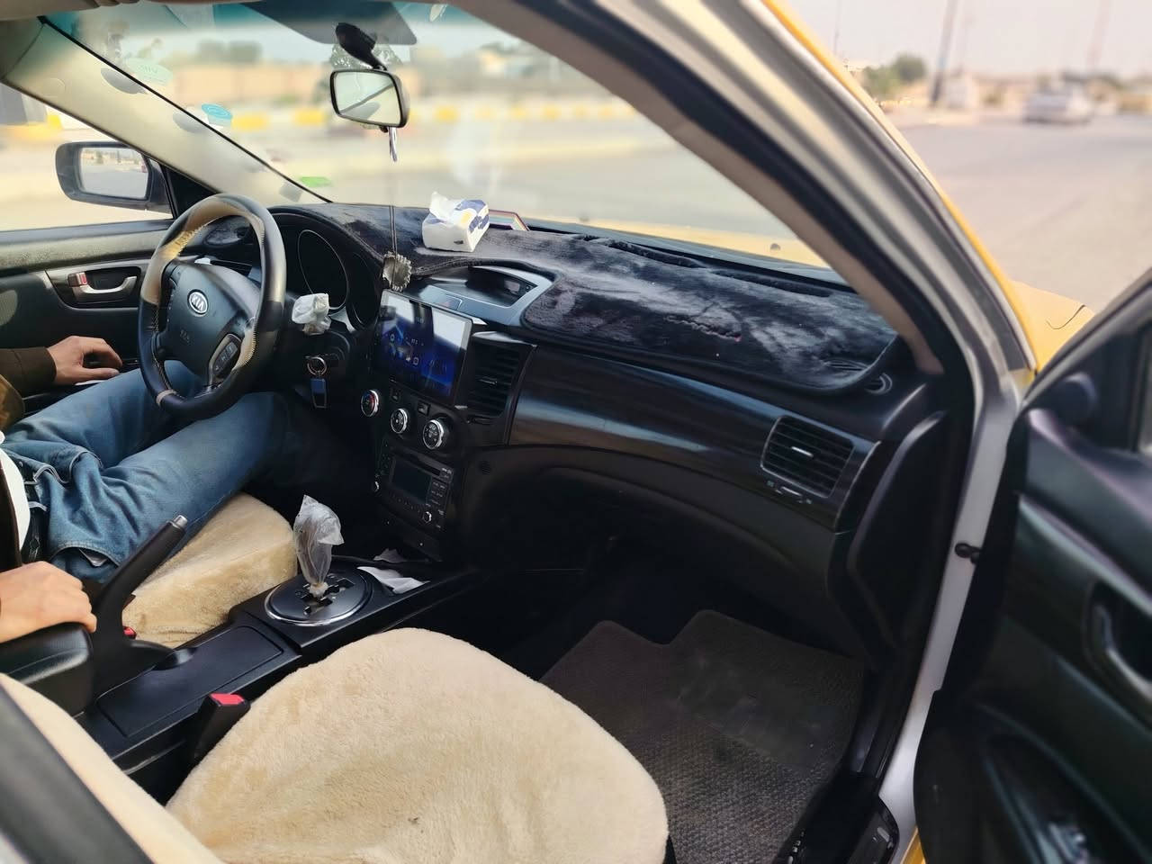 اوبتيما تكسي للبيع   بيها كصه رقم وسنويه مطابق وكاله بأسم المشتري سياره كارتون وشغل مرتب 
السعر 49 وبيها مجال قليل 
العنوان الناصريه ***********
