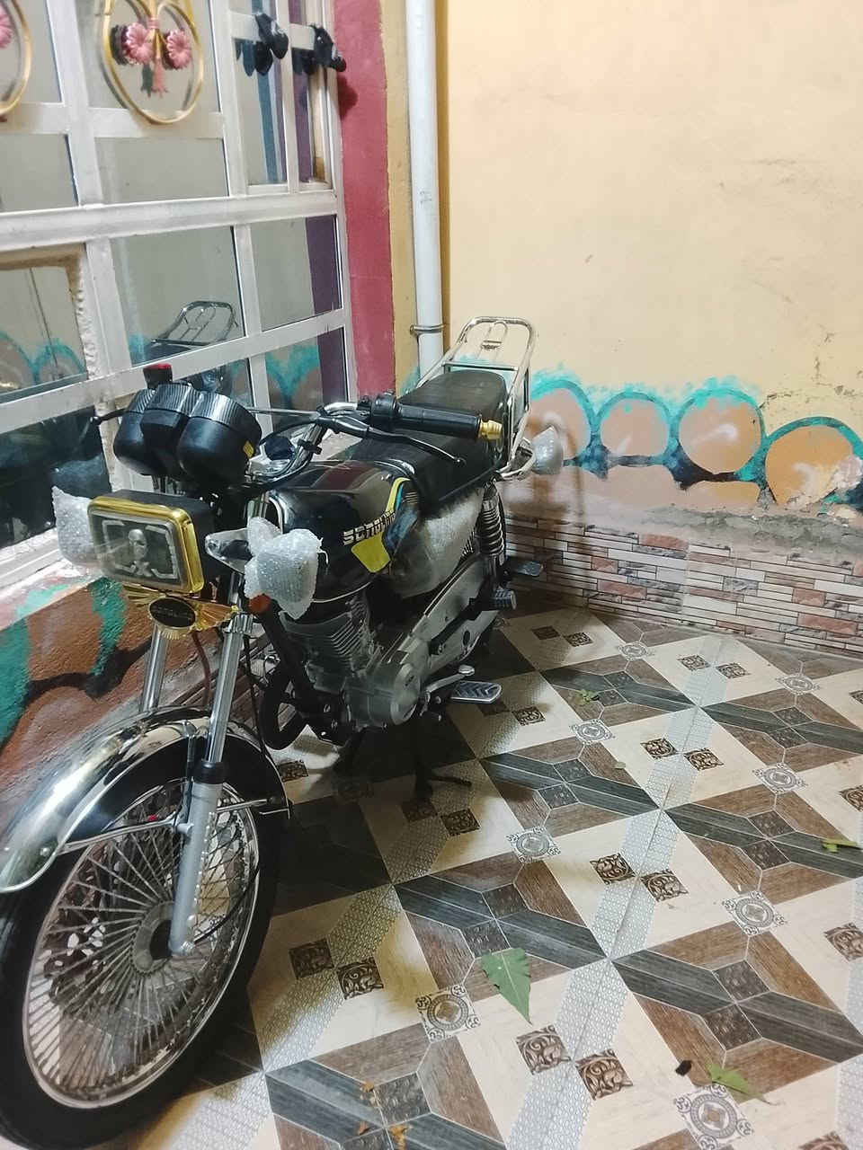 سلام عليكم دراجة تايكر مديل 25كفالة عامة اروق اصولي دشبول عرض فيدوو السعر خاص المكان ديالى بلدروز حي العصري ***********
