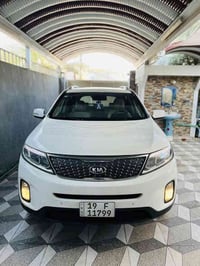 سورنتو 2015 خليجي كفالة عامة من كلشي تبديل صبغ بارد مكفولة سيارة جديدة...