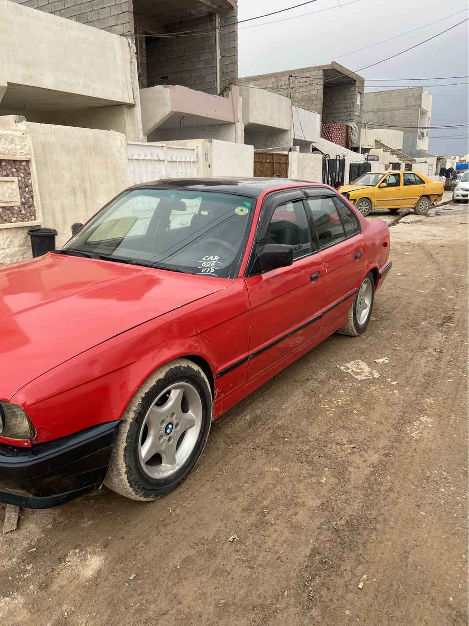 سلاوى خواتان لى بيت ئه و بيامه بؤفرؤشتن
مؤديل٩٣مه كينه ى ٥٢٠ى كه پسى گير حاديه 
ئارم بوه ئارمه كه ى بزر بوه واجيهه ى بؤ ده رهاتوه واجيهه كه ى به هه ديه پيت ده ده م  
سعرى ١٨و مه جاليكى برايانه شوين هه ولير 
ئه گه ر موشته ري ني جات مه كه أربيل, العراق


**إذا كنت صاحب هذا الإعلان وتريد حذفه لأي سبب، رجاءا أرسل رسالة إلى الدعم الفني**