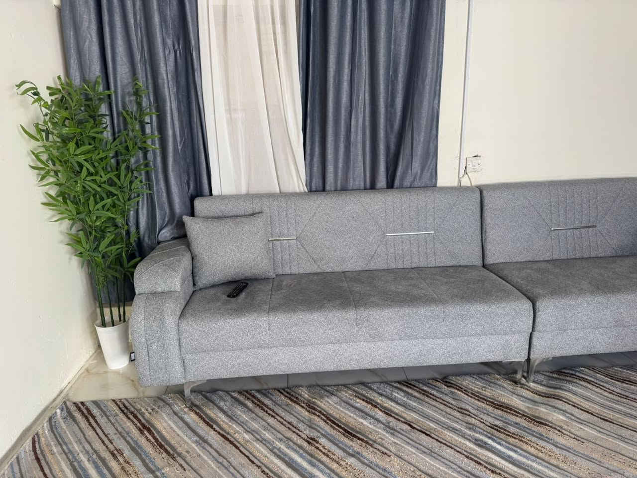 ديوان استعمال 20 يوم فقط كلش كلش جديد
السعر550 الف 
***********
