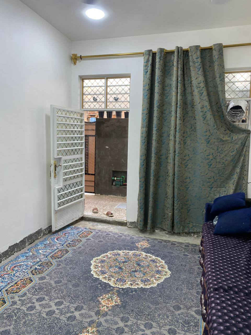 اللهم صلى على محمد وآل/ بيت للبيع ٧٥ متر طابقين  ٣ غرف نوم  + استقبال بناء حديث قبل شهرين البلديات المعسكر قرب حسينية ائمة البقيع اول فرع قريب ع الشـارع حاليا الجهد جاي يشتغل بالمنطقه الاتصال ***********
