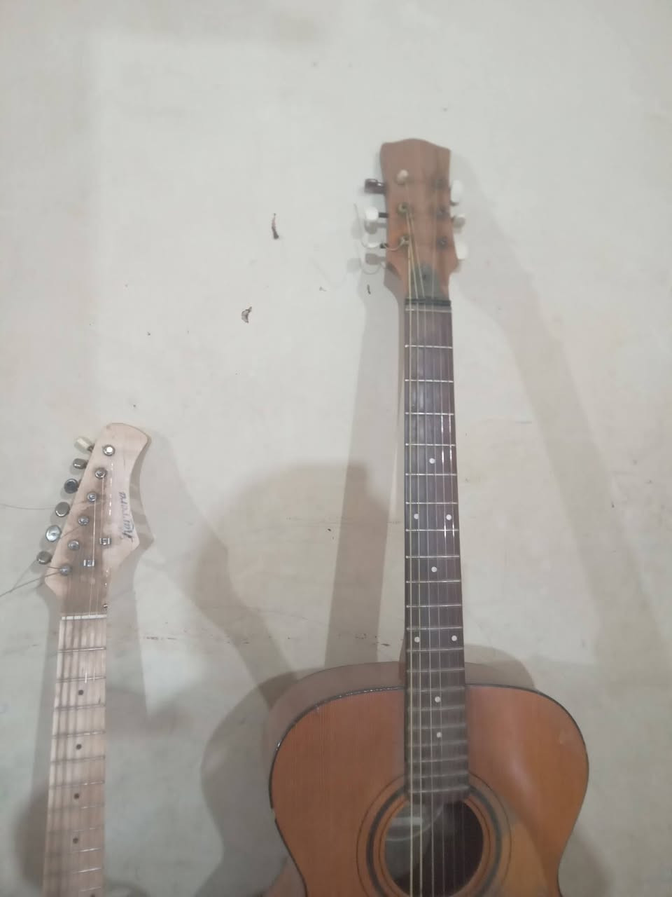 للبيع كيتار اكوستيك ايطالي وكيتارات كهربائية واحد صغير والاخر كبير


**إذا كنت صاحب هذا الإعلان وتريد حذفه لأي سبب، رجاءا أرسل رسالة إلى الدعم الفني**