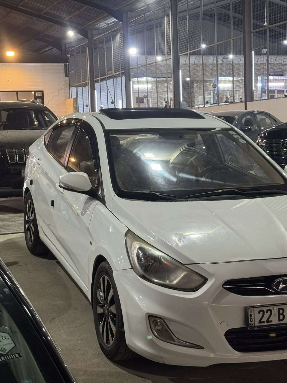 السلام عليكم
اكسينت 2013 
فقط باب صبغ بخ 
فول مواصفات اسلايت 
تحكمات جيهتين 
رقم سنويه كله جديد 
سعرها 110 
***********
