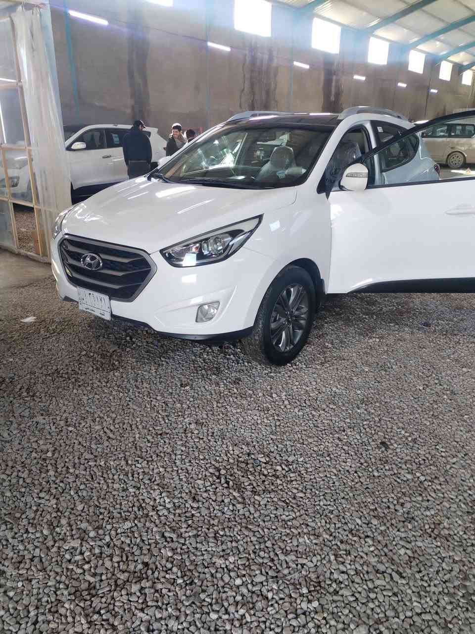 توكسان ٢٠١٤ شكل ال١٦ كفالة عامة
فول لد فول بانوراما جديدة جداا 
ماشية ١٤٠ حقيقي
رقم نجف بسمي
السعر ١٥٥ مكان نجف بيع او مراوس  ***********
