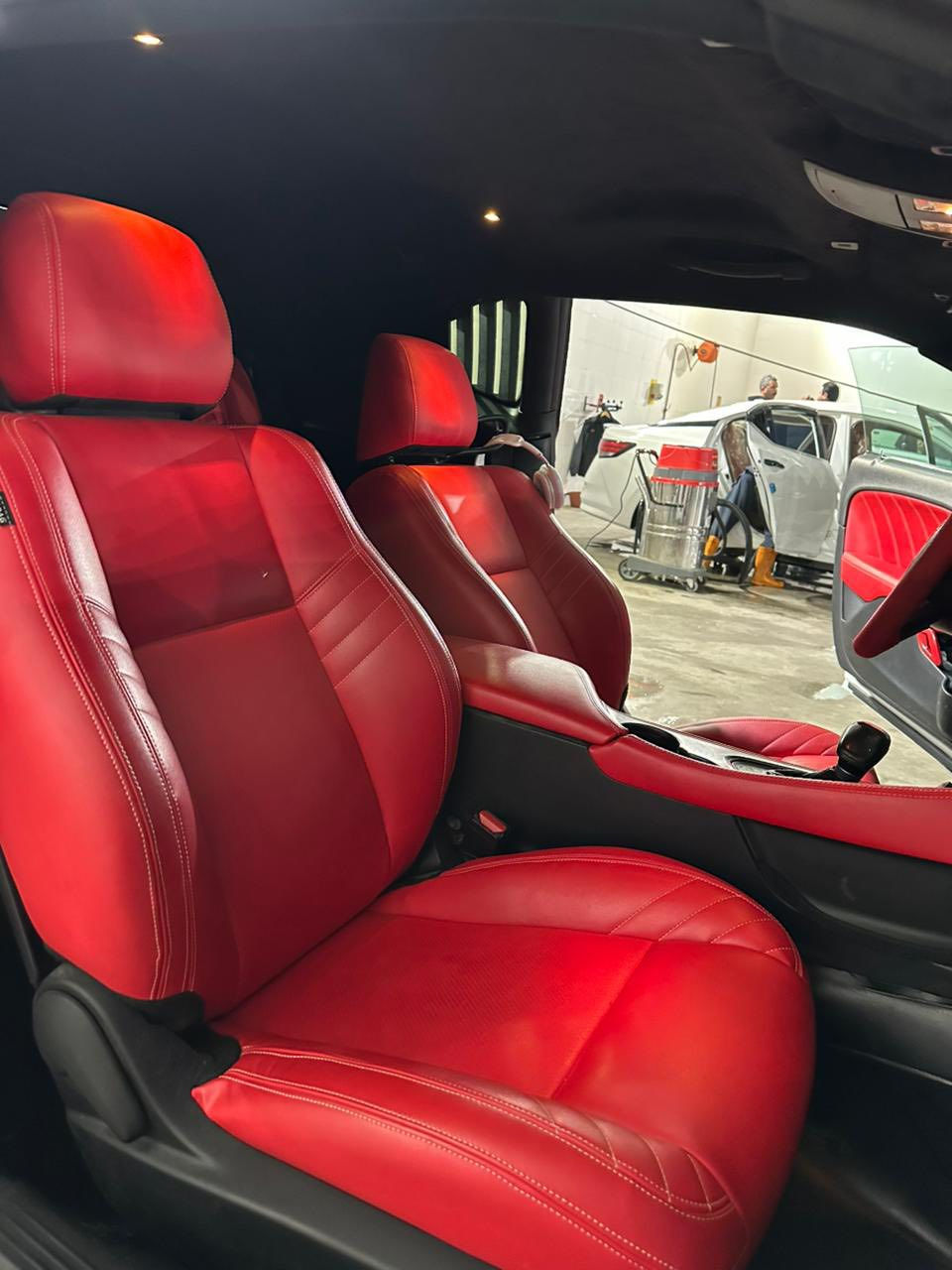 السلام عليكم چالنجر 2020sxt
مواصفات sxt |  الحادث موجود بالصور
مكان السياره بغداد المنصور
*********** واتساب
*********** اتصال
