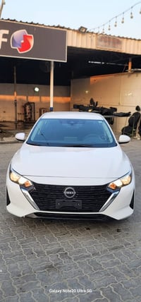 نيسان سنترا • ٢٠٠٤ • بدون رقم