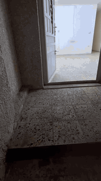 السلام عليكم
مشتمل طابق اول للايجار المساحه 135متر 
يحتوي على غرفتين وصاله ومطبخ وخدمات وسطح
مكانه الفرع المقابل مول القاهره 
للاستفسار الاتصال على الارقام التاليه
***********
         او
***********
         او
مراجعه مكتب دار القمه للعقار
الكائن في حي القاهره
داخل فرع المقابل حلويات عدنان
