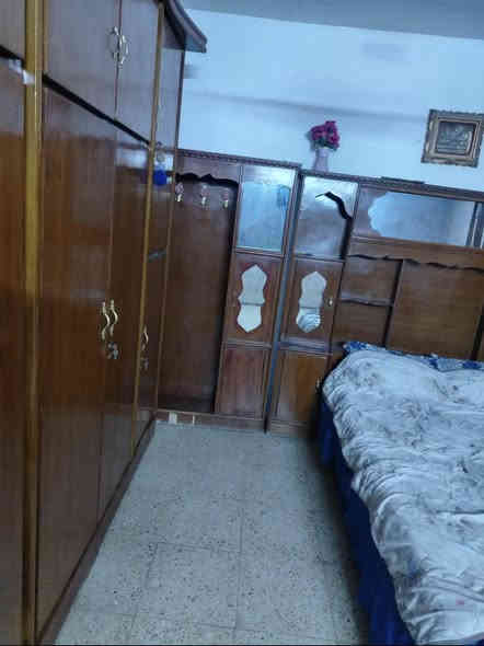 غرفه للبيع 550 وبيها مجال 
عنوان كرمة
للاستفسار ***********
