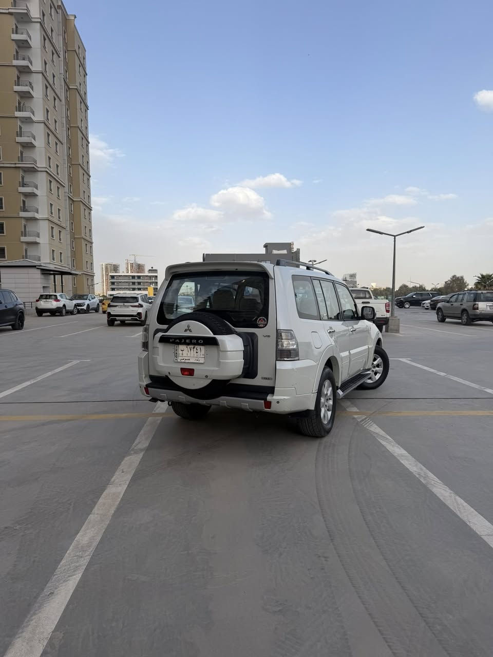 باجيرو حبتور Gls موديل 2014
السيارة باسمي تحويل ثاني يوم
سلايد
حساسات
كاميرا
شاشة
دمام 
زراك لايت
تبريد قطعتين
ثلاجة
مري شفط
السيارة بيها جاملغ ايسر مبدل وتعديل بالباب والبنيد وتعديل بالتكمة بسيط وتكحيل بالجاملغ الايسر
ماشية 15200
السعر ١٦٠ وبيها مجال
للاستفسار على هذا الرقم
***********
مكاني المنصور
