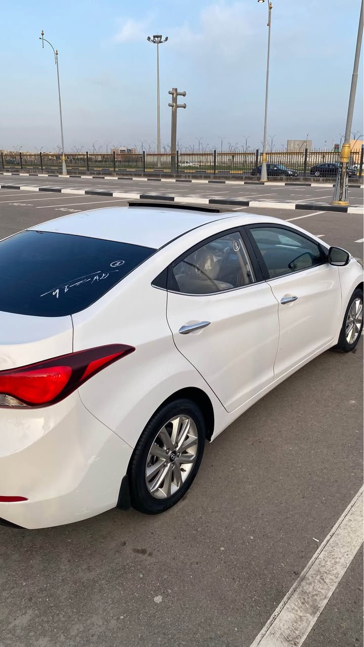 السعر 133 
الانتره موديل 2015 خليجيه كفاله عامه
***********ا  رقم بصره انكليزي بسمي محرك 1800كفاله كير كفاله السياره لاصبغ ولا ضربه ولا تبديل ولا بارد شرط الفحص السياره فول مواصفات فتحه العنوان بصره البصرة, العراق
