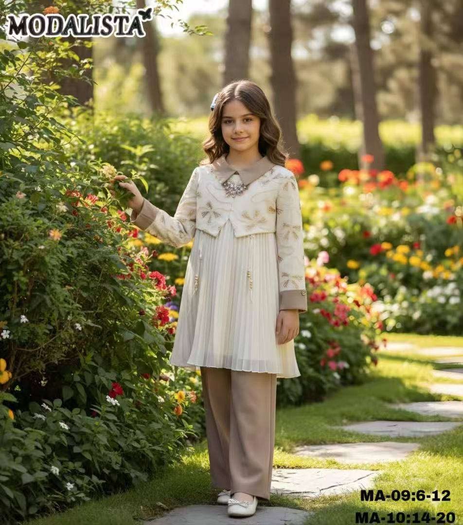 ✨ على بركة الله تم افتتاح موسم العيد
 ✨موديلات جديدة وفد شي روووعة 🔥
مانتو محير  بناتي  درجه اولى القياسات:10......16سنه📍
 العنوان: واسط قضاء الحي شارع البالات📱
 رقم الموبايل: ***********/***********أهلاً وسهلاً
متواجدين ليلأ
