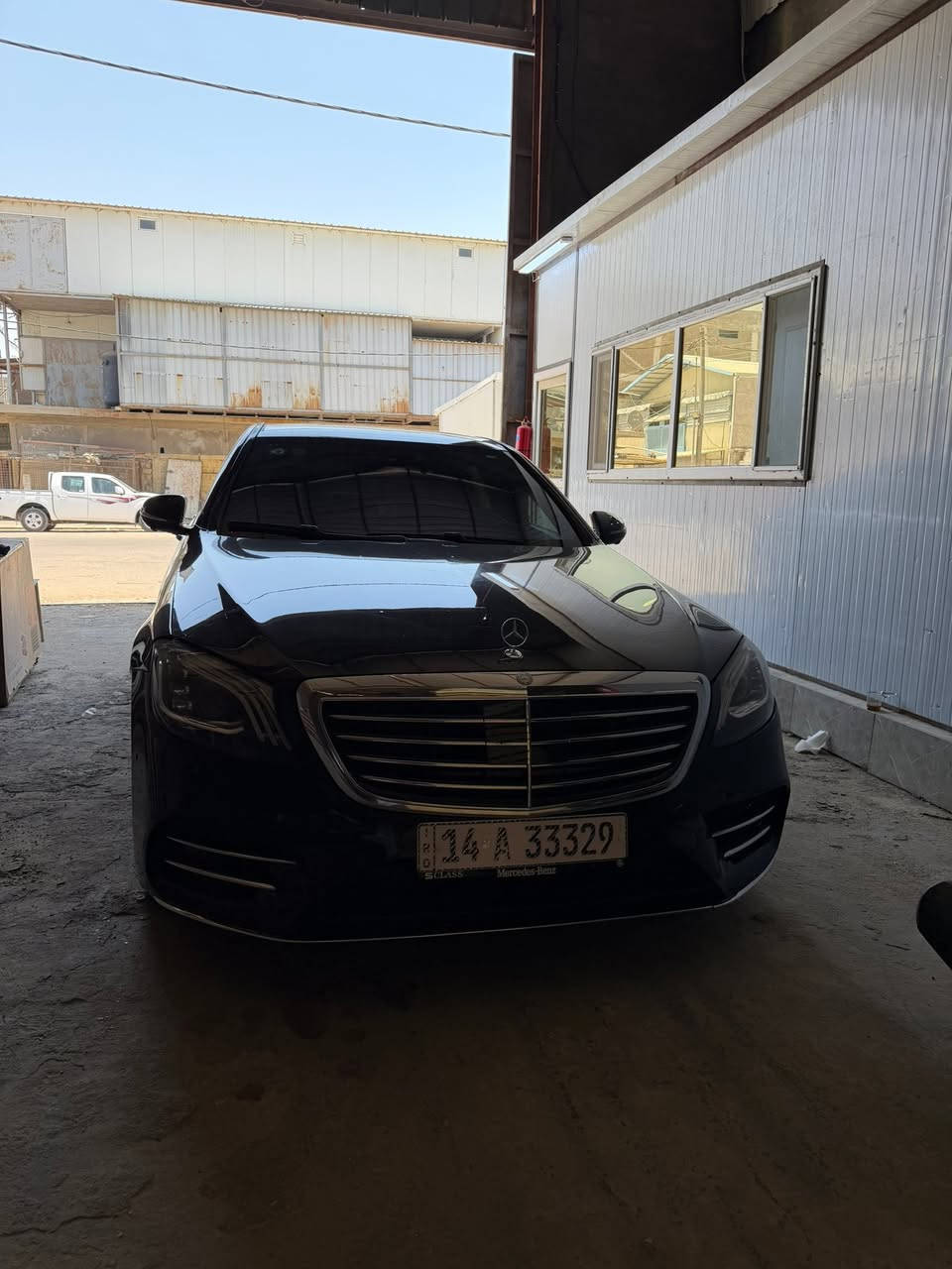 مرسيدس بنز
S-Class,2015
عدد الأميال : 117 كليو 
ضرر: جاملغ امامي خفيف وصبغ خشم البنيد وكلير الجاملغ الخلفي 
الرقم بصرة بسمي المكان بصرة 
سلندر: 8 سلندر
محرک: 4.7
السعر / 365 اتصل ***********
سقف بانورامي - صندوق كهربائي  - كاميرا 360 - تدفئة المقاعد - تبريد المقاعد - بصمة - مرايا جانبية كهربائية - مراقبة النقطة العمياء - 8 وسادة هوائية - مصابيح زينون الأمامية - المصابيح الأمامية ليد - تدفئة مقود القيادة - إنارة محيطية - مقاعد تدليك - 12 وسائد هوائية - شاحن لاسلكي - أوتو بارك - ستائر خلفية - إضاءة ترحيب - إغلاق الأبواب الناعم - مرايا جانبية تدفئة - الضوء العالي التلقائي
