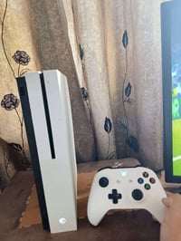 اكس بوكس • وان اس • كامل ملحقاته