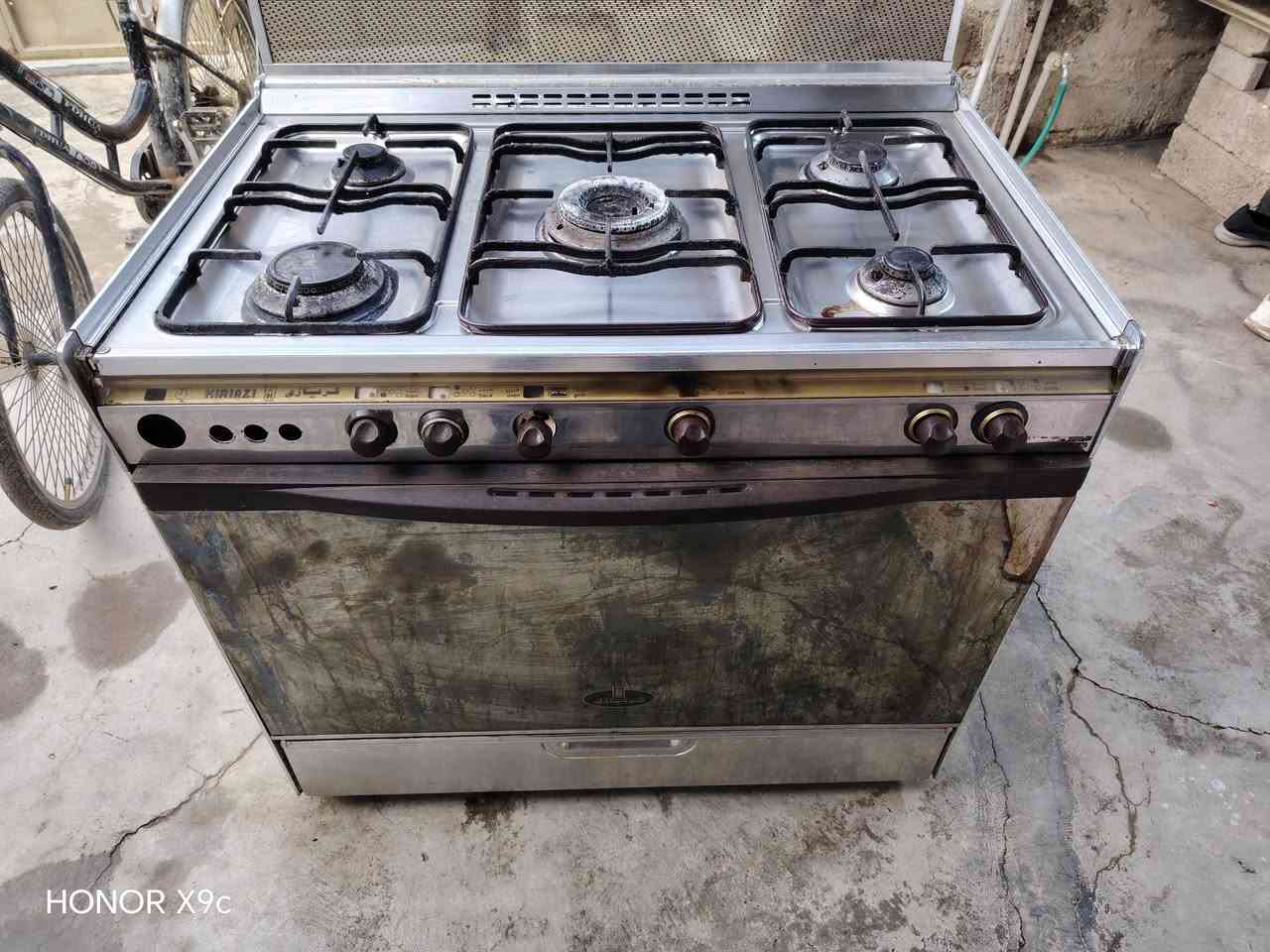 طباخ كريازي   كله شغال السعر 150 كركوك دوميز ***********
