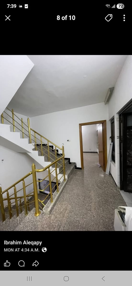 بيت للايجار في الكرادة❇️
للتواصل واتساب/ ***********/مكتب

اجارة مليون ونص

📍الموقع : كرادة خارج - قرب فندق قصر المسبح

المساحة 150 متر❇️

مكون من طابقين❇️

يحتوي على كراج سيارة❇️

يحتوي على ثلاث غرف نوم وحمام عدد 2 وصالة كبيرة ومطبخ❇️

يصلح ايجار : عوائل/ شركات
