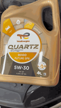 متوفر 5w30 0w20 كميه محدوده  خدمات الفا  واتساب 07880007600