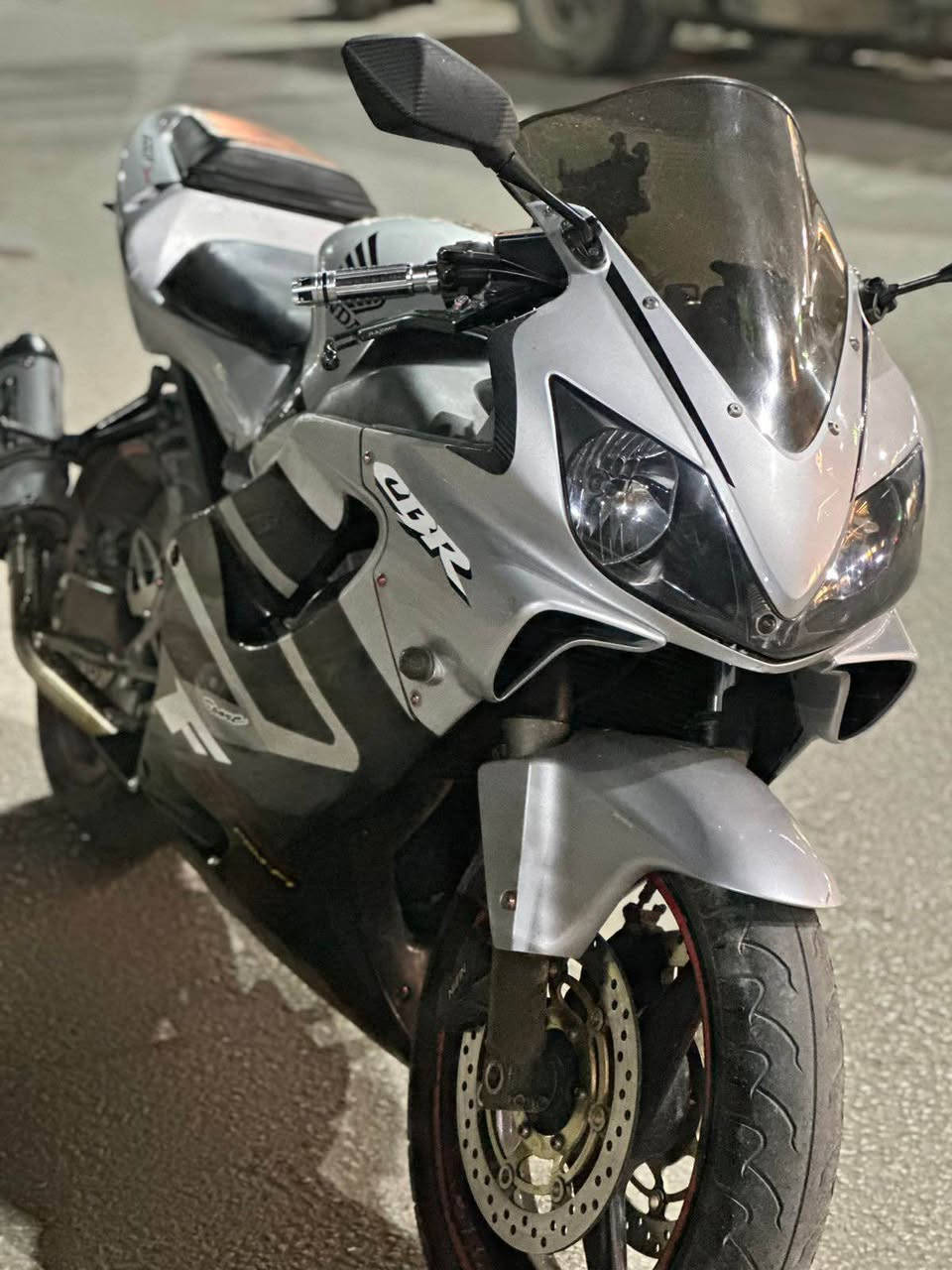 للبيع F4i  كربلاء مبدل فقط مساطر وضاغطه زنجيل *********** كربلاء, العراق
