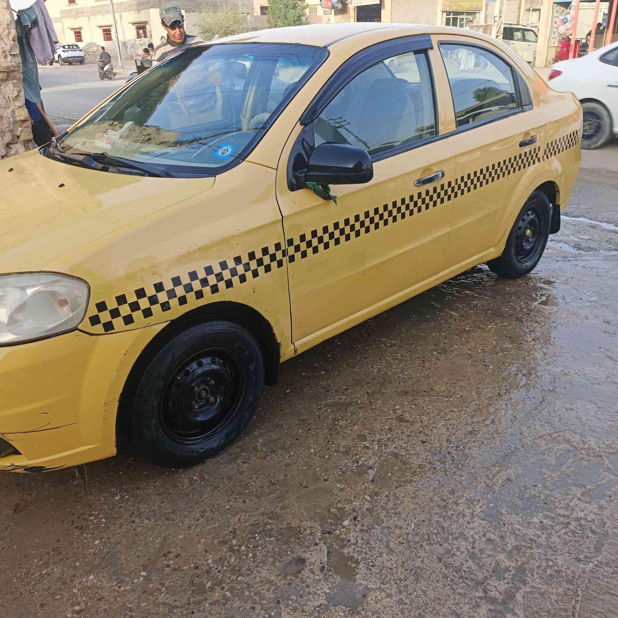 أفيو موديل 10 خليجي مكينة مفتوحة بسمي مصفرة هيئة وغرامات  كير عادي  مكينة وكير خير من الله    السعر 47 وبية مجال العنوان الديوانيه قضاه غماس الرقم ***********
