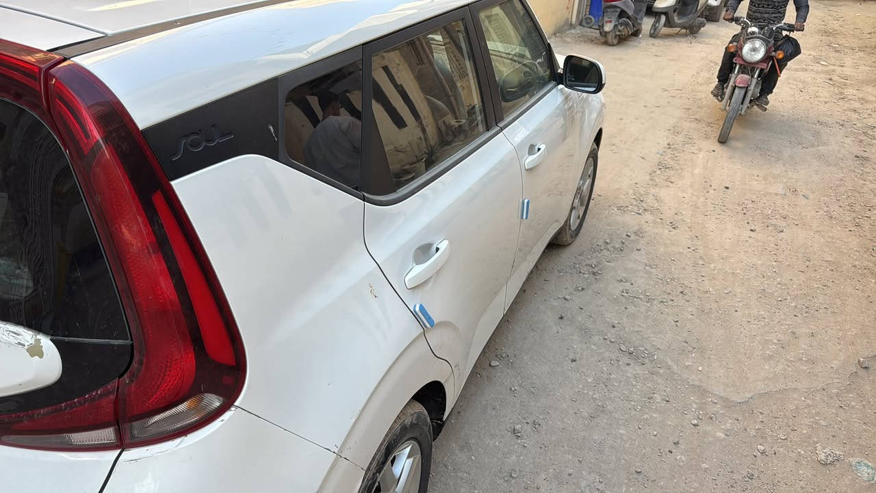 سلام عليكم صول 2020 للبيع 
مكينه 2000 دوش 
امريكي حتدثها موضح بصور 
الاستفسار *********** 
مستعجل 135 وبيها مجال
