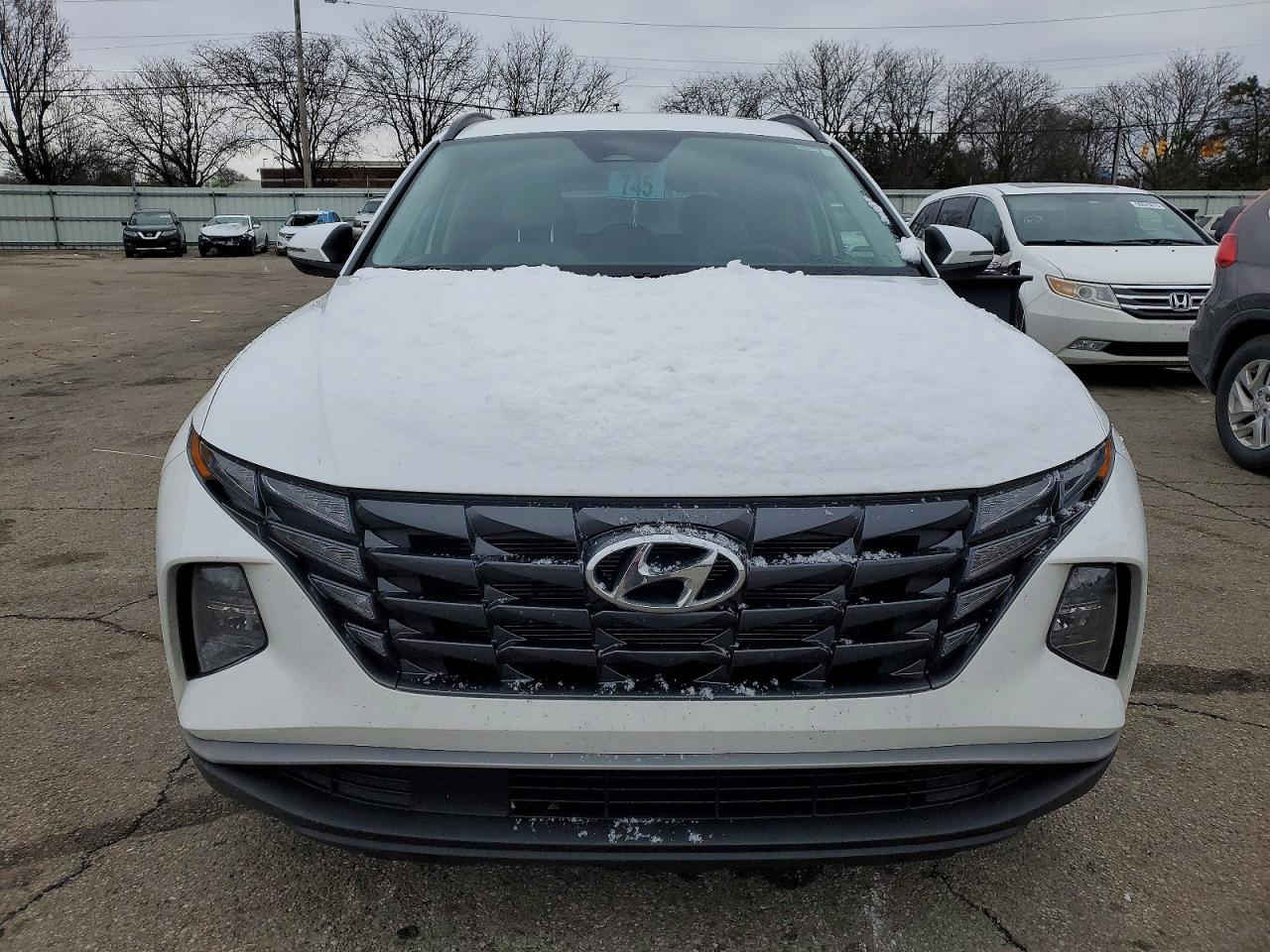 #أعـــلان_مــــــــــزاد #مكتب_بوابة_دبي
سعر نقل مخفض الى جميع الموانئ
ـ نوع السيارة : 2024 HYUNDAI TUCSON SEL
ـ تاريخ المزايدة : 4/2/2026 الساعة 6:00 مساء 
ـ السعر : حسب تاريخ المزايدة المذكور أعلاه: 8100$ دولار 
ـ الضرر والمواصفات : حسب الصور المرفقة
-جميع السيارات الهايبرد الكهرباء معفي
من الكمرك الضريبة والرقم مجاناً
ملاحـــظــة .. السيارات المعروضة داخل الصفحة هي مجرد نماذج بسيطة للمزاد
وللمزيد من المعلومات الحضور الساعة الرابعة عصرا الى مقر الشركة الكائن في:
شارع الحزام الاخضر المدينة المايئة- مقابيل حي العدالة #النجف_الاشرف
المكتب ***********
زيد الطفيلي***********
عبد الله الزاملي***********
للانضمام لكروب الواتساب اضغط ع رابط
https://chat.whatsapp.com/HEg5DTFOYCnFPwSoSvOuuq
