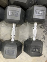 25+25=50  20+20=40 17.5+17.5=35 15+15=30  هذا الدامبل الثابت وزن 155 م...