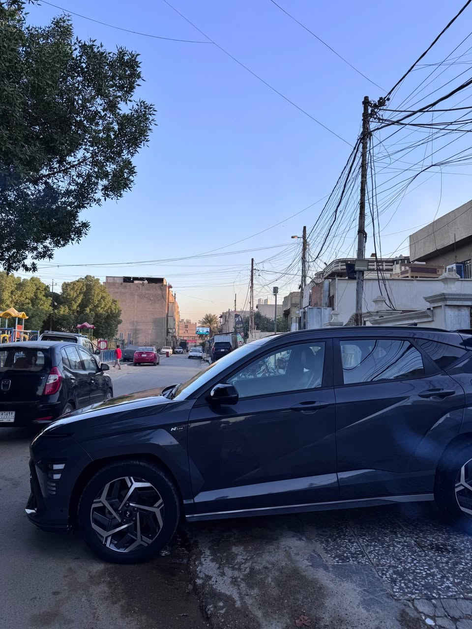 السلام عليكم
كونا ٢٠٢٤ ان لاين فول مواصفات 
بنوراما 
رادار امامي 
رادار جانبي 
رادار خلفي 
شاشه متصله
كير تعليك 
تدفئه كشنات
كشنات مخمل وجلد
شفتات ستيرن 
مثبت سرعه 
تثبيت مسار
وارد امريكي حادثها قطعه وحده بس جاملغ مال سايق مبدل اصلي ومصبوغ ايرباك دركه وبرده بس لسياره كلش نظيفه ومناقصها شي ابد مكاني بغداد الدوره شارع ستين
***********
السعر ١٨٣ وبيها مجال للشراي بغداد, العراق
