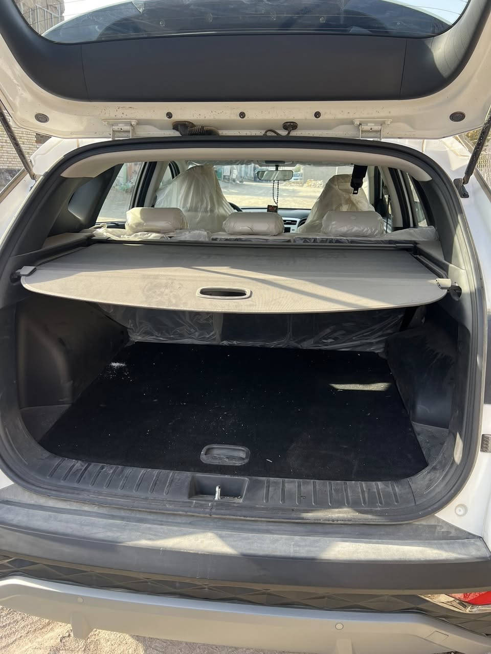 السلام عليكم
توسان 2024 رقم بغداد مكفوله من كل شي ماشيه 10 الاف بعدهي بحاله الوكاله وضمان الشركه مواصفات التوسان المعروفه عدا البنوراما السياره جديده كلش معروضه 229 وبيها مجال ب اسمي السياره تحويل مباشر مكانها حله 

للتواصل ***********
