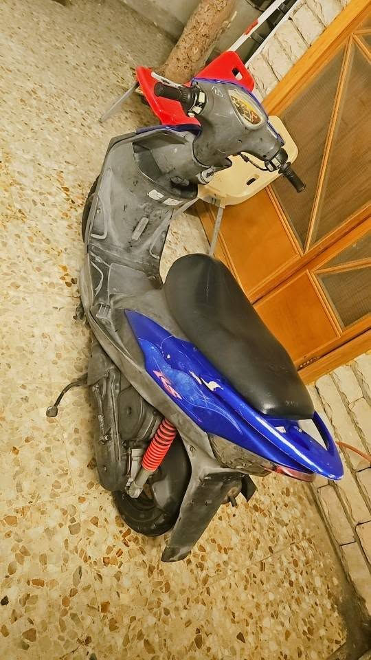 ماكس عدله جديده كلهة شغاله سلف هندر اشاير سكنات ما مفتوحه مشي نهضه خير من الله بوشه 49 ابلاديه لايت عالي وناصي دبلات امامي وخلفي ابريكات اماميه وخلفيه جاهزه اخت الرمبه نعومه كلش حلوه كفرات اصلي حواضن اصليه عدادات الكهربايات كلها شغاله لا تبخير لا تنقيص ما بيها اي نقص شرط الفحص مكان البصره شارع تموز *********** السعر ٧٥٠ البصرة, العراق
