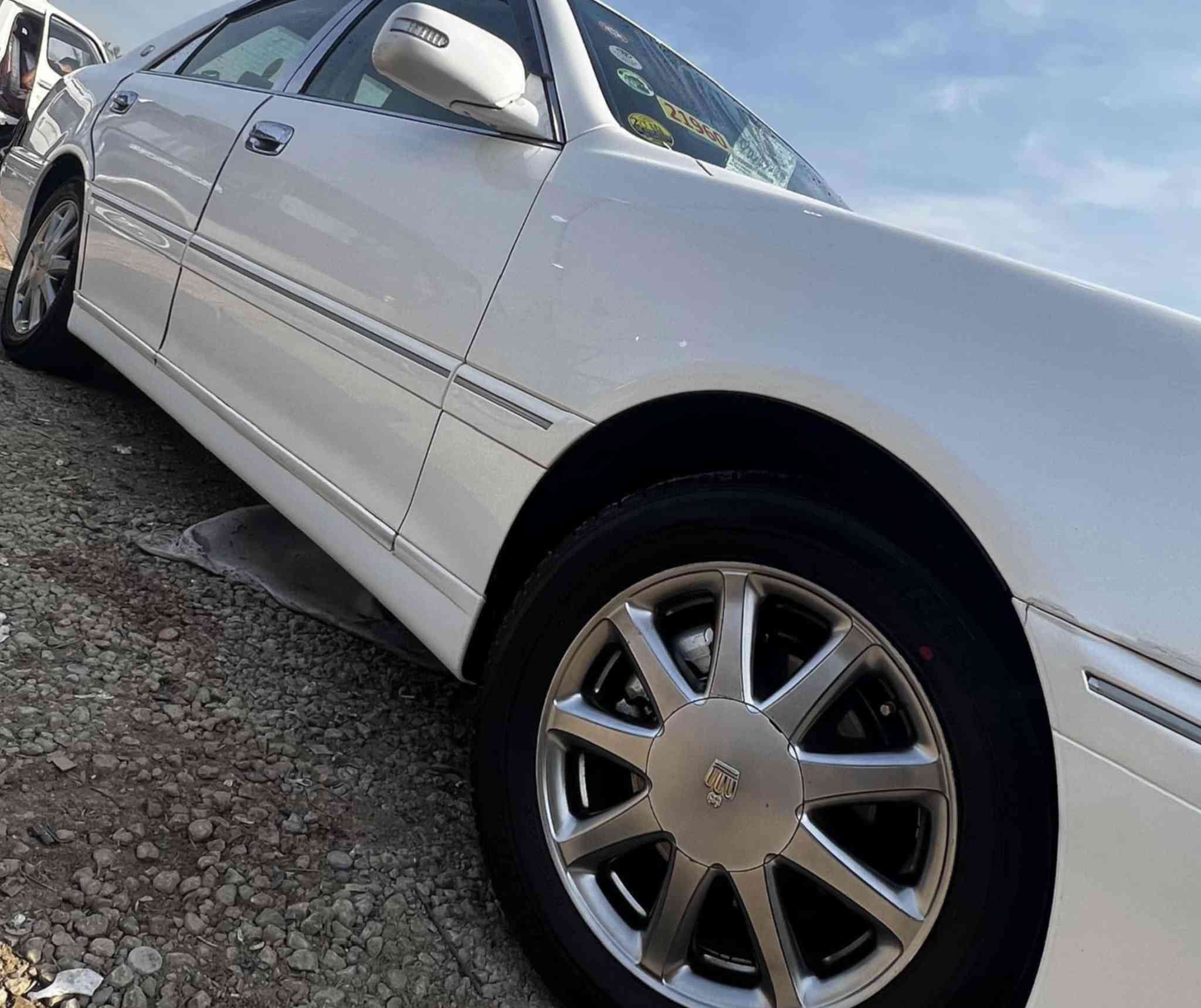 سلام عليكم
ملكة كراون رقم بصرة قرار 48 حرف( ز )تحويل بكل وقت 
محرك تيربو گير رياضي 
شاصي 75
فتحة سقف سلايت روف 
اريل امامي و اريل خلفي مال چكساره
كشنات كهرباء اربعه 
جلد
اشاير مري 
تبريد سبلت 
ارباكات تكم +كشنات
برده خلفيه
تحوير نجف فوك وجوى 
دشبول نجف (عارف العيساوي)درجه اولى 
تبريد مركزي 
استيرن كهرباء 
كاميرا خلفيه دوار
وبعد هواي بيه مواصفات السعر 140 
او مراوس حسب القناعه 
السياره كصة قماره فقط المكان الديوانية  ***********
*********** واتساب
