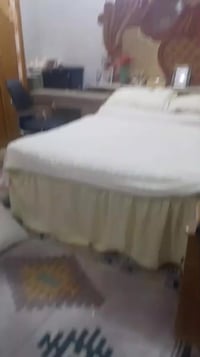 غرفة خشب • نضيفه